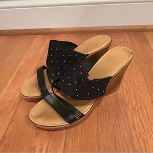 Italian Shoemaker Women’s Black Tan Block Wedge Heel Sandals Women’s Size 7.5